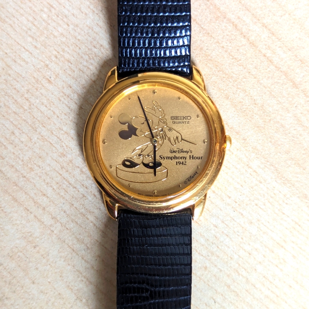 Men's Disney Mickey Mouse Symphony Hour 1942 by Seiko Limited Edition Watch